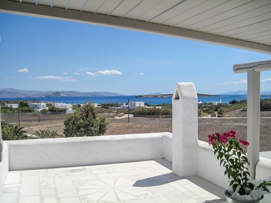 santa maria paros villas
